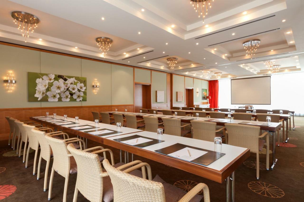 Vienna House By Wyndham Baltic Stralsund Hotel Buitenkant foto